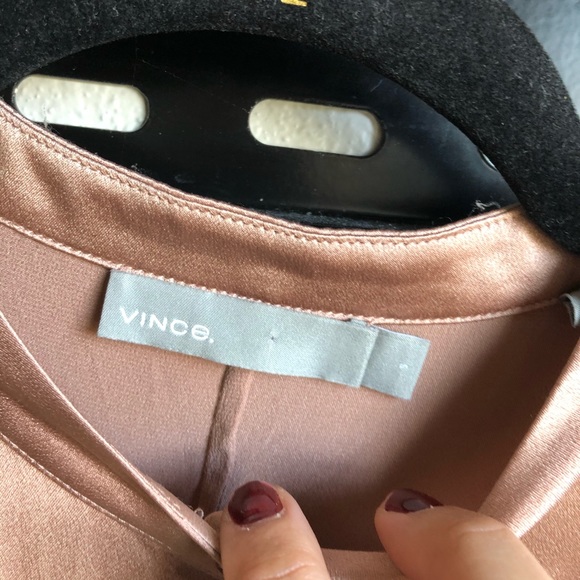 Set of Vince Silk Blouses xs /s green blush - Picture 4 of 7